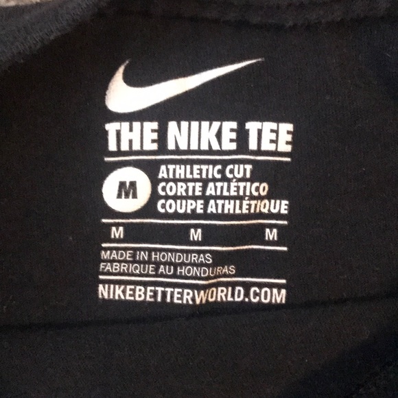 Nike tee - Picture 2 of 2